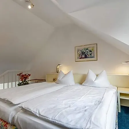 Bellevue 4* Weimar (Lahn)