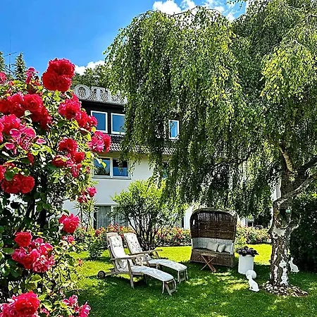 Hotel Bellevue Weimar (Lahn)